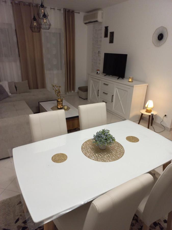 Apartman Pontis Okrug Gornji Trogir Bagian luar foto