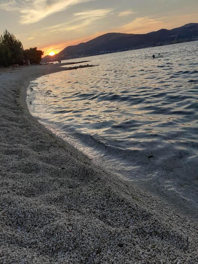 Apartman Pontis Okrug Gornji Trogir Bagian luar foto